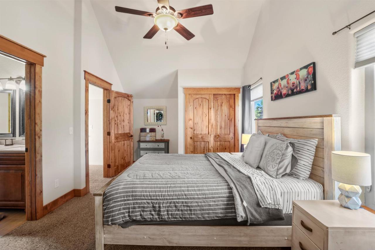 Black Bear Cabin With Hot Tub Woodland Park Luaran gambar