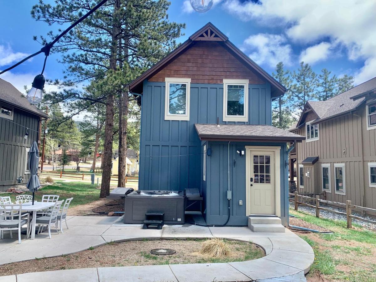 Black Bear Cabin With Hot Tub Woodland Park Luaran gambar
